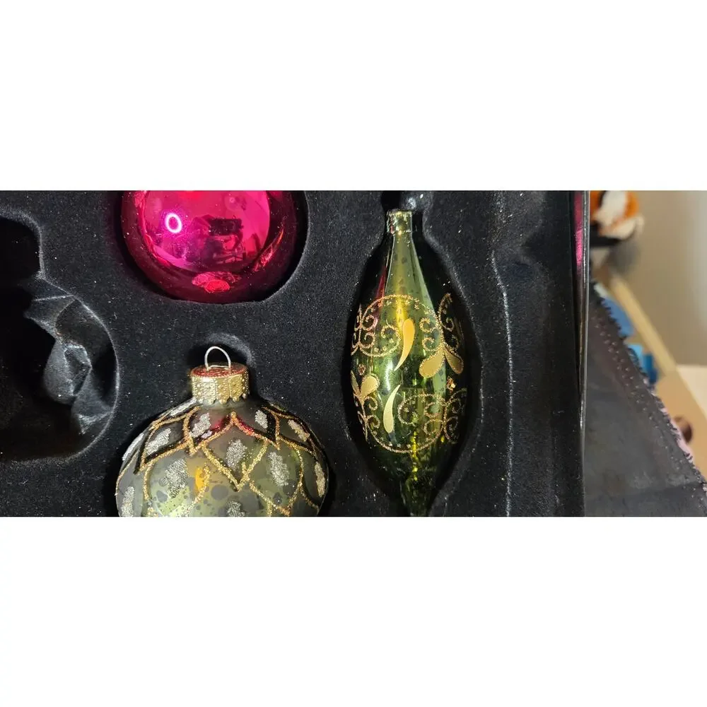 Robert Stanley Ornaments Home Collection
